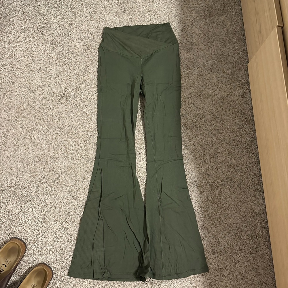 VIRAL AERIE LEGGINGS